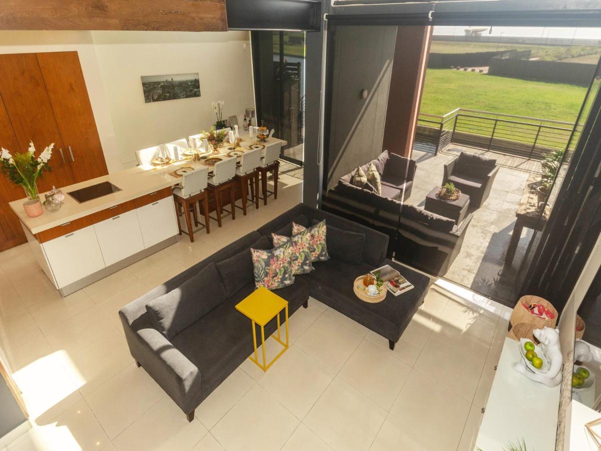 Quayside Waterfront Apartment Durban Esterno foto